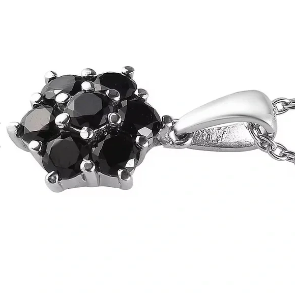 🖤 Black Spinel Flower Pendant Necklace NWT • Stainless Steel 20” • Minimalist - Picture 4 of 6